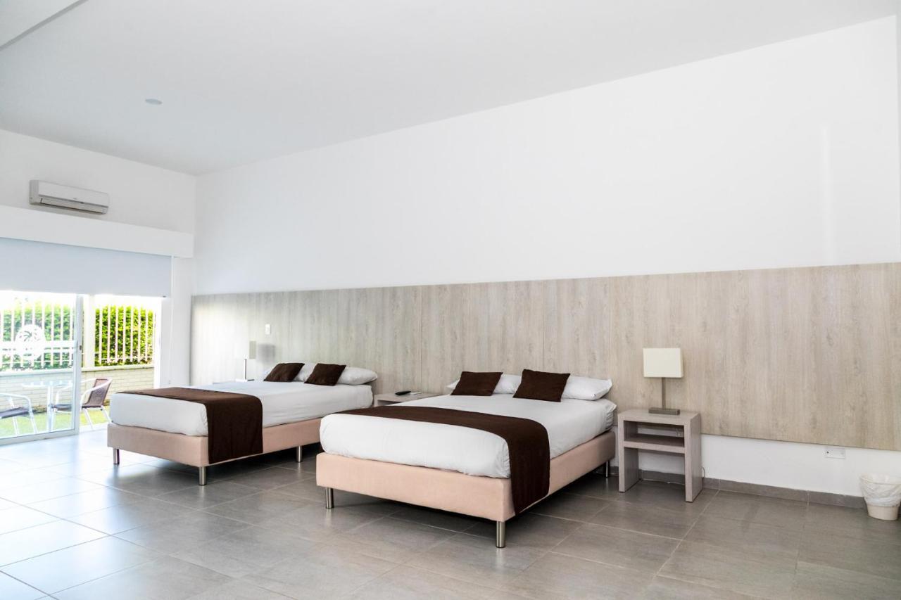 Hotel Palma Verde Ла-Тебаида Экстерьер фото