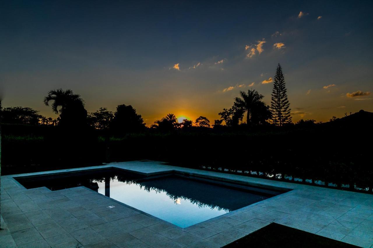 Hotel Palma Verde Ла-Тебаида Экстерьер фото