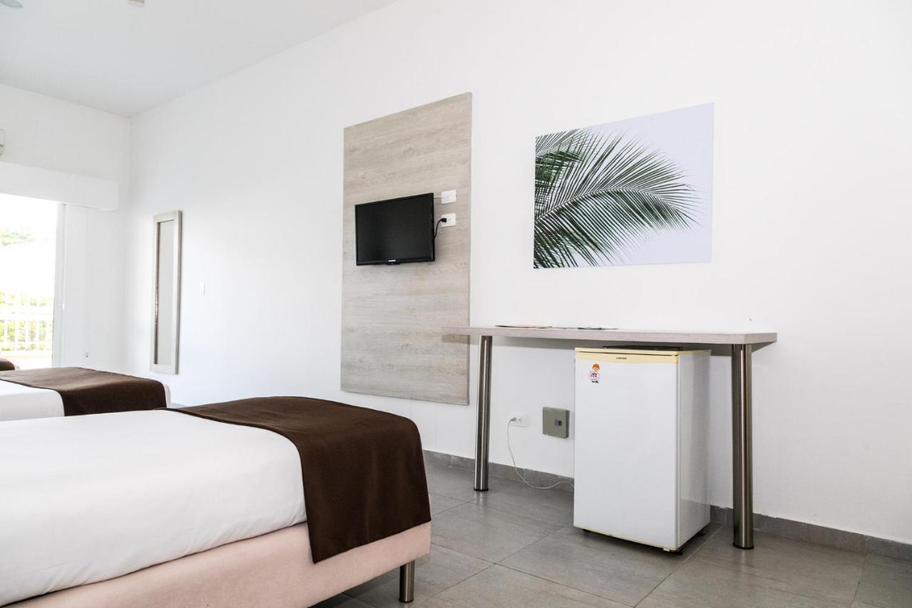 Hotel Palma Verde Ла-Тебаида Экстерьер фото