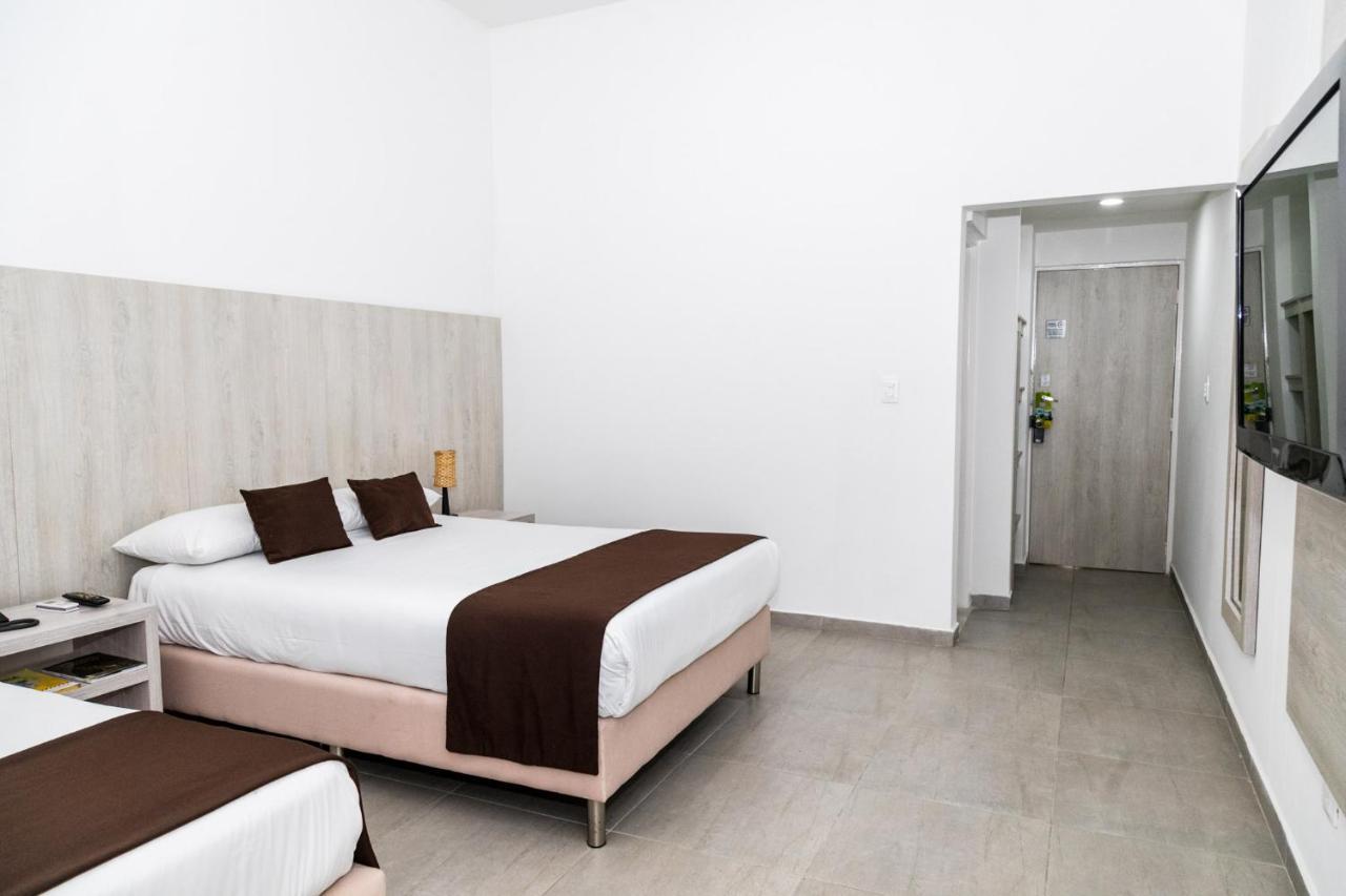 Hotel Palma Verde Ла-Тебаида Экстерьер фото