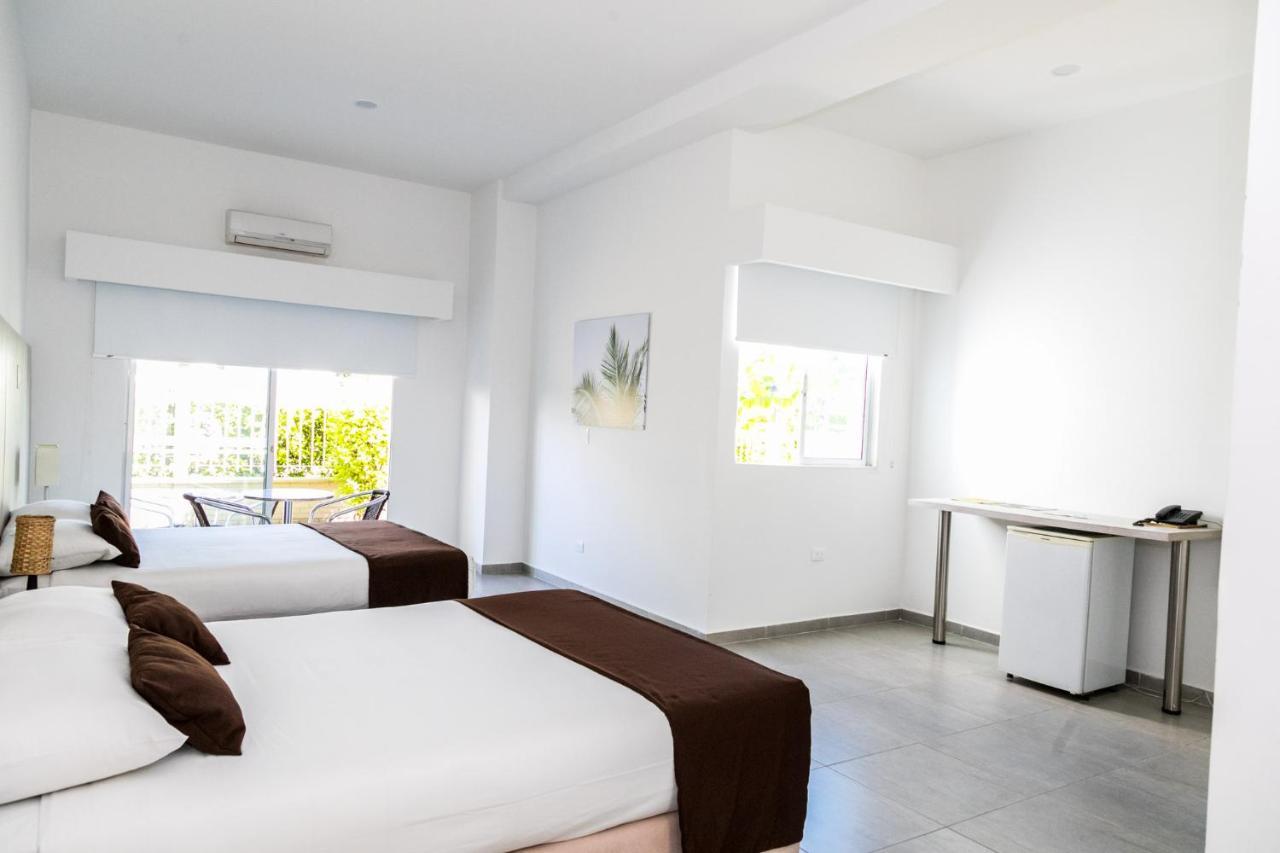Hotel Palma Verde Ла-Тебаида Экстерьер фото